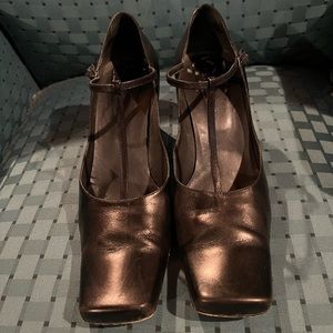 Black leather Banana Republic square toe mary jane’s 3” heel 9 1/2